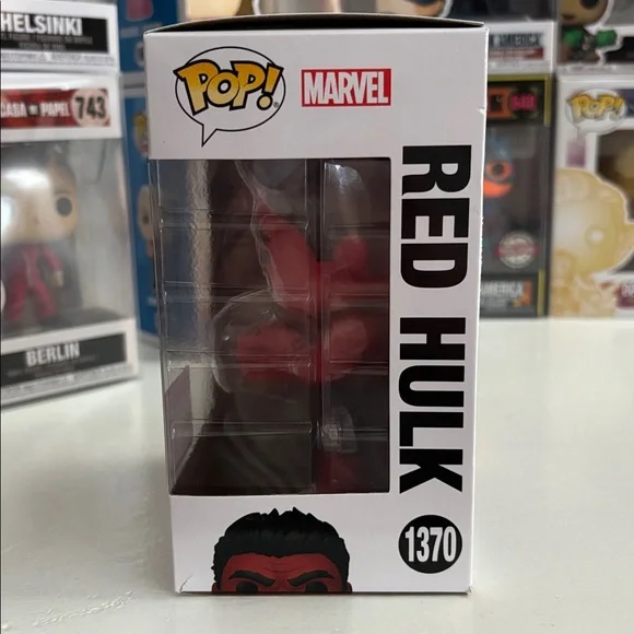 Funko POP! Marvel Red Hulk #1370 Vinyl Figure - Picture 5 of 11